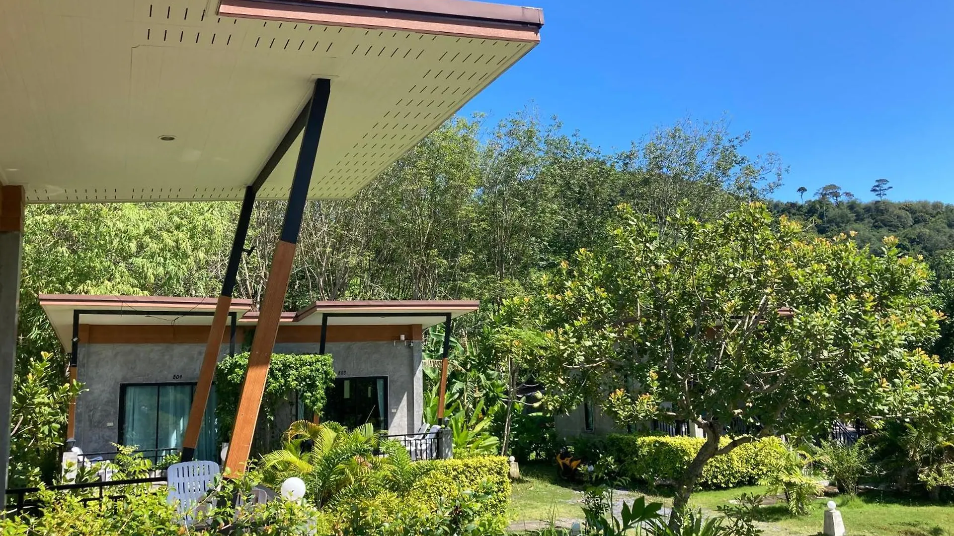 Serene Lanta Resort Ko Lanta Hotel
