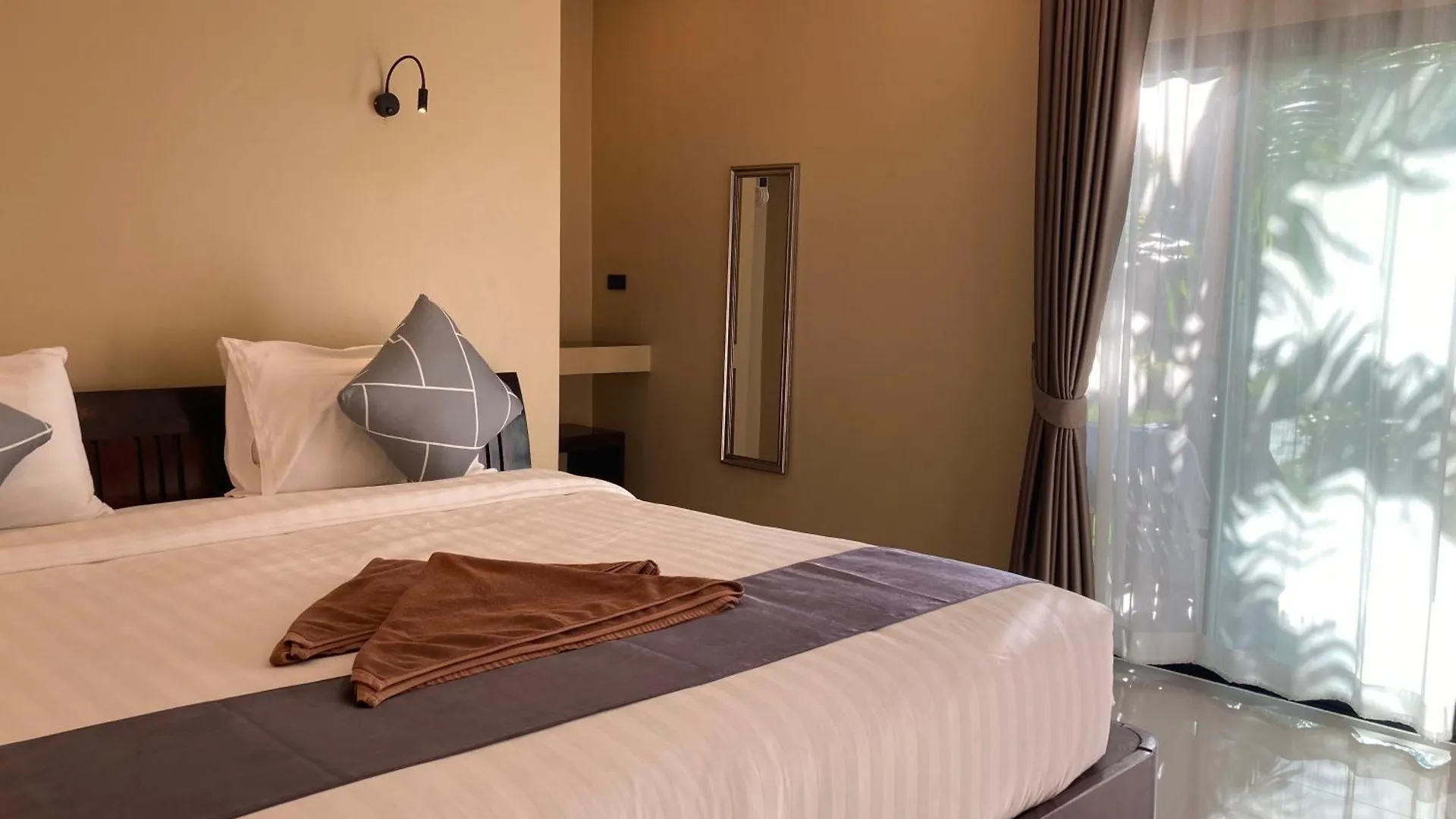 Hotel Serene Lanta Resort Ko Lanta