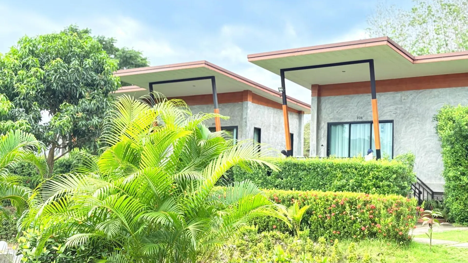 Serene Lanta Resort Koh Lanta Hotel